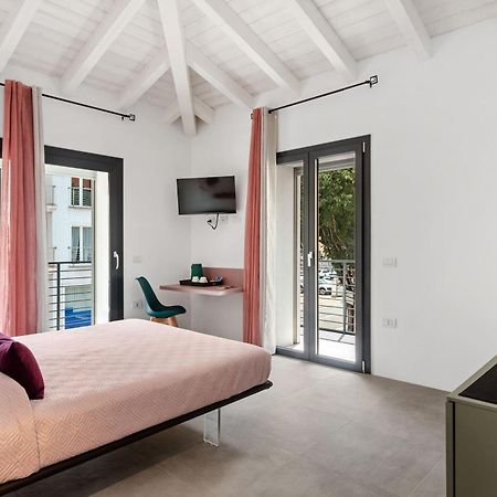 Double D House Bed & Breakfast Olbia Bagian luar foto