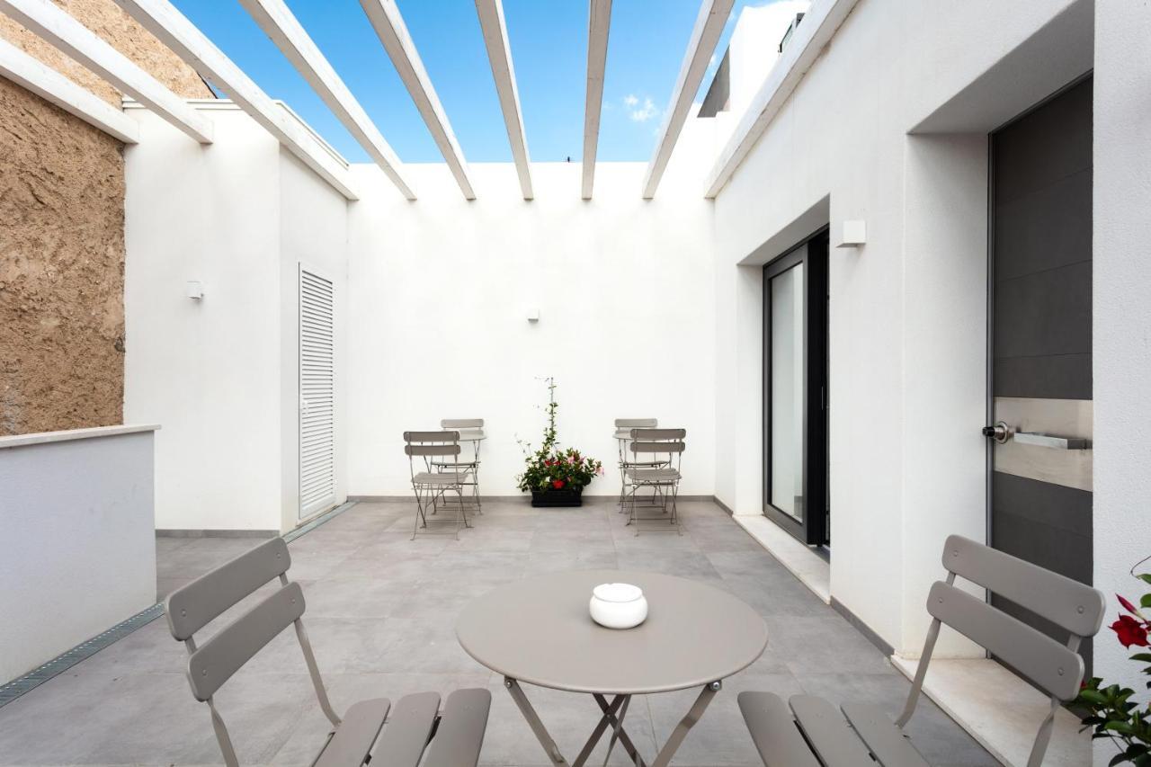 Double D House Bed & Breakfast Olbia Bagian luar foto